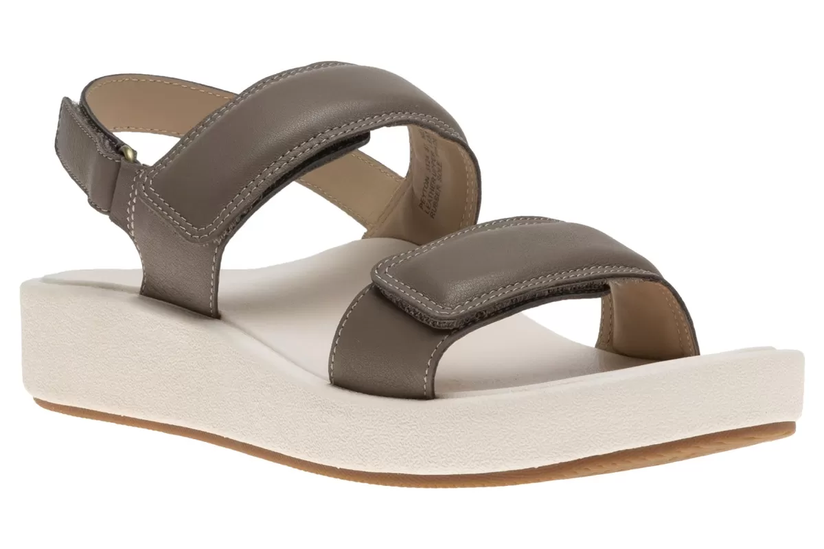 New Paseo Sandal Women Standard | Education