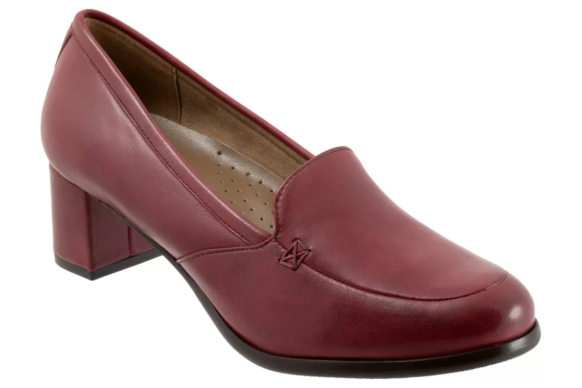 Shop Cassidy Women Wide | Standard