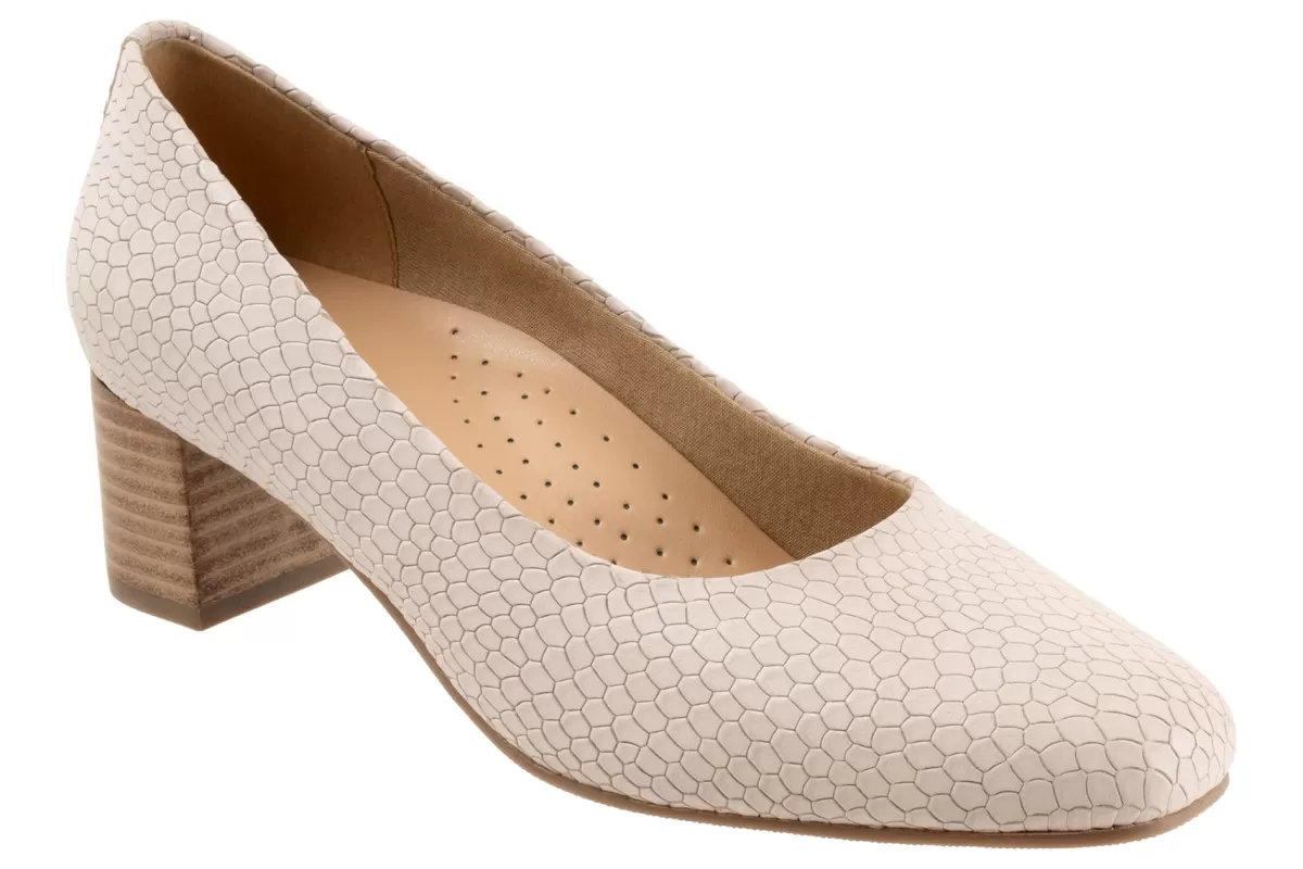 Online Daria Women Wide | Standard