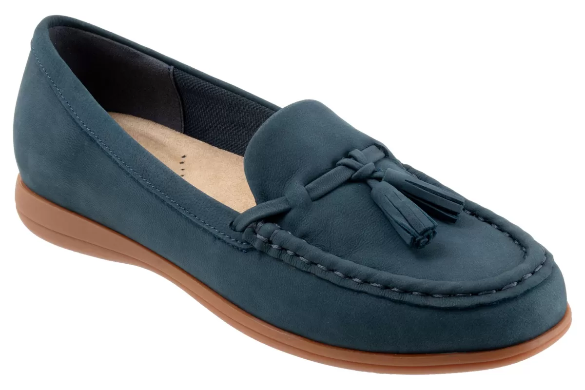 Shop Dawson Women Standard | Extra Wide